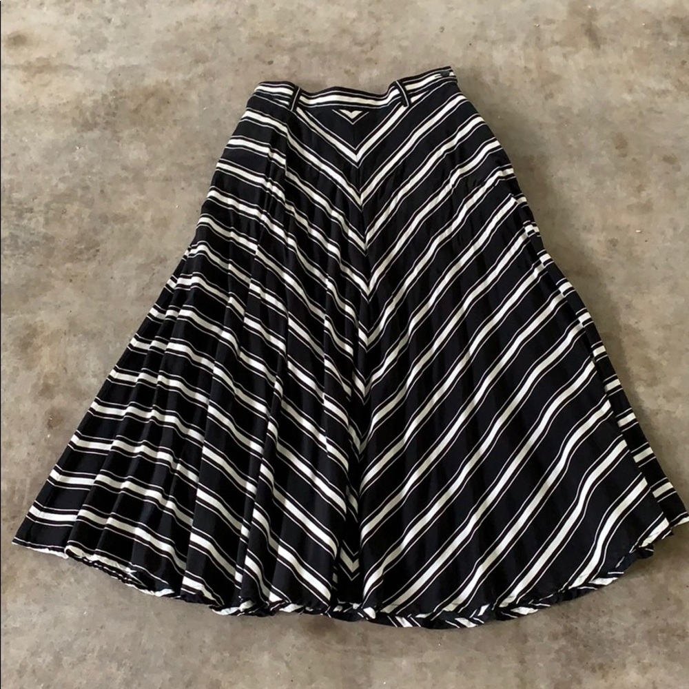 Liz sport midi skirt